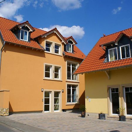 Gaestehaus Ressler Harxheim エクステリア 写真