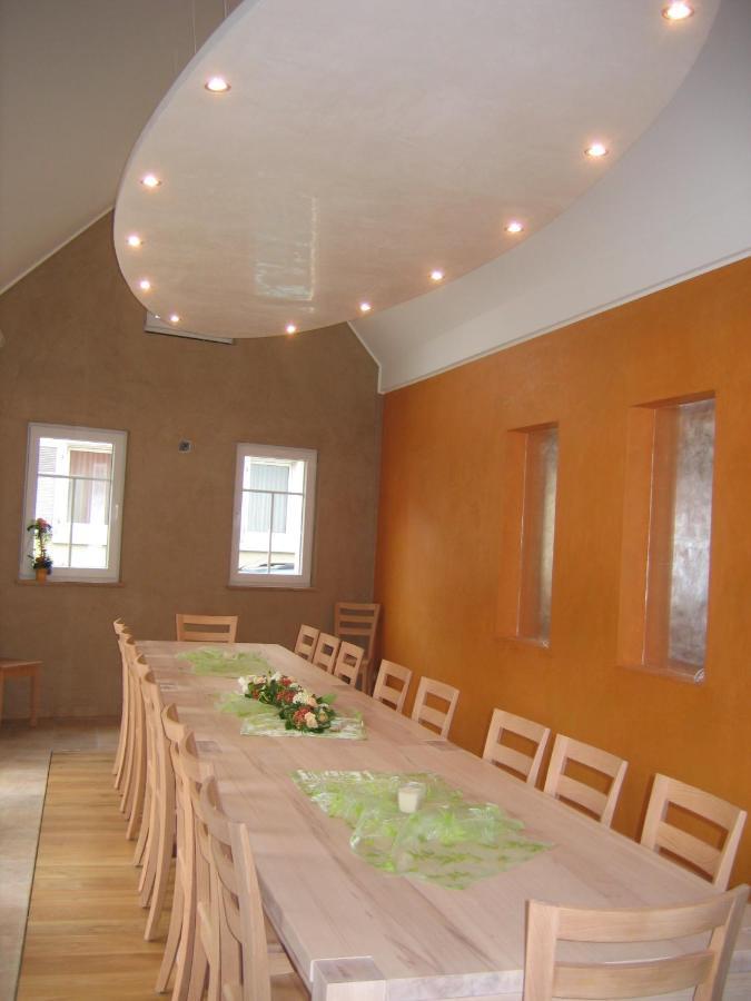 Gaestehaus Ressler Harxheim エクステリア 写真